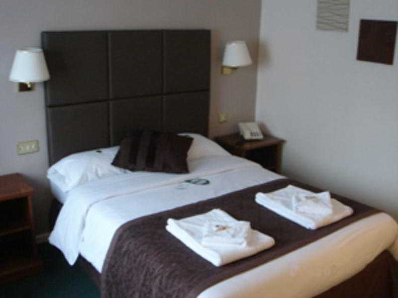 Quality Hotel Dudley Exterior photo